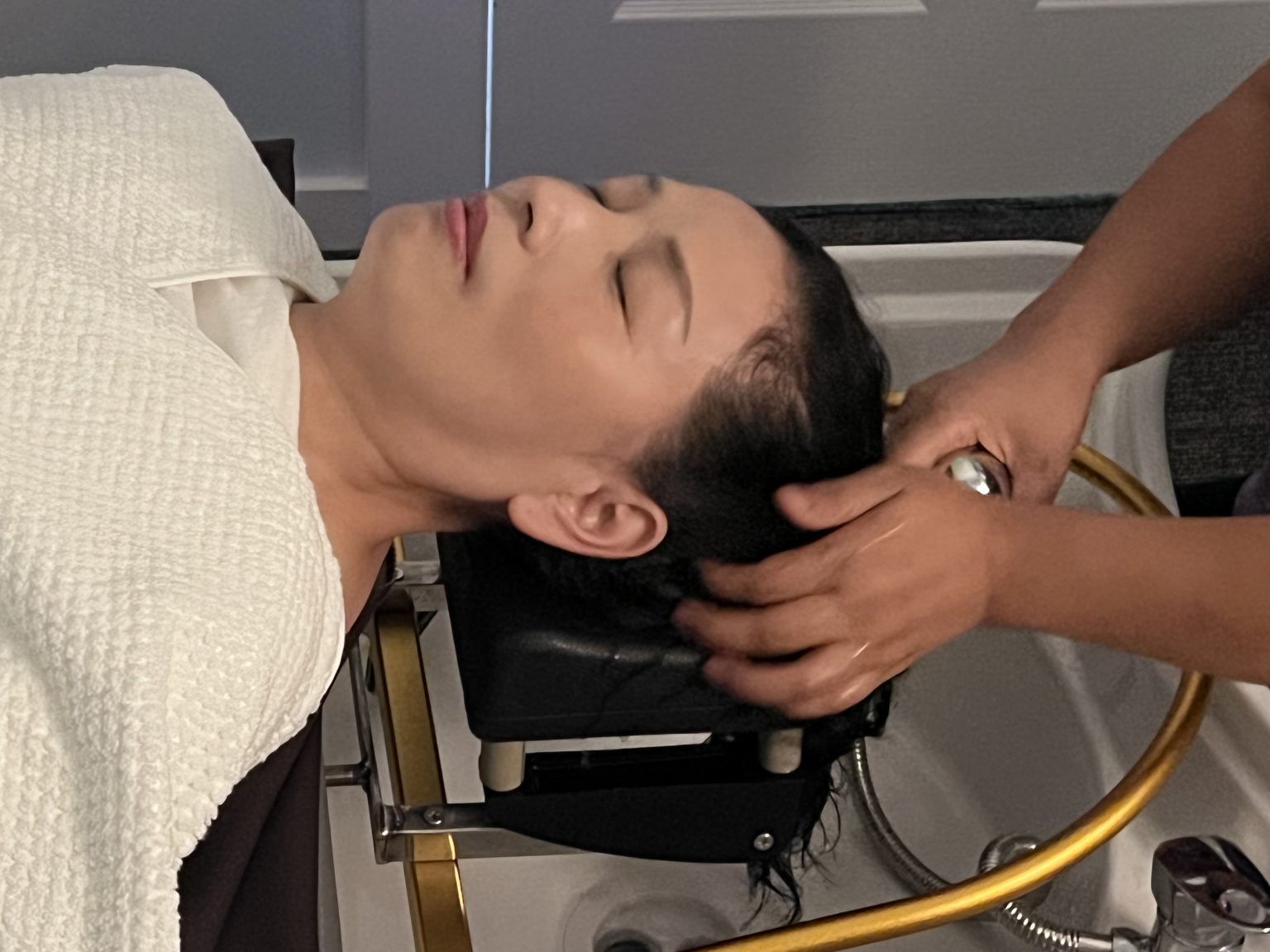 Hair and Scalp Spa Sunflower Massage Center 68